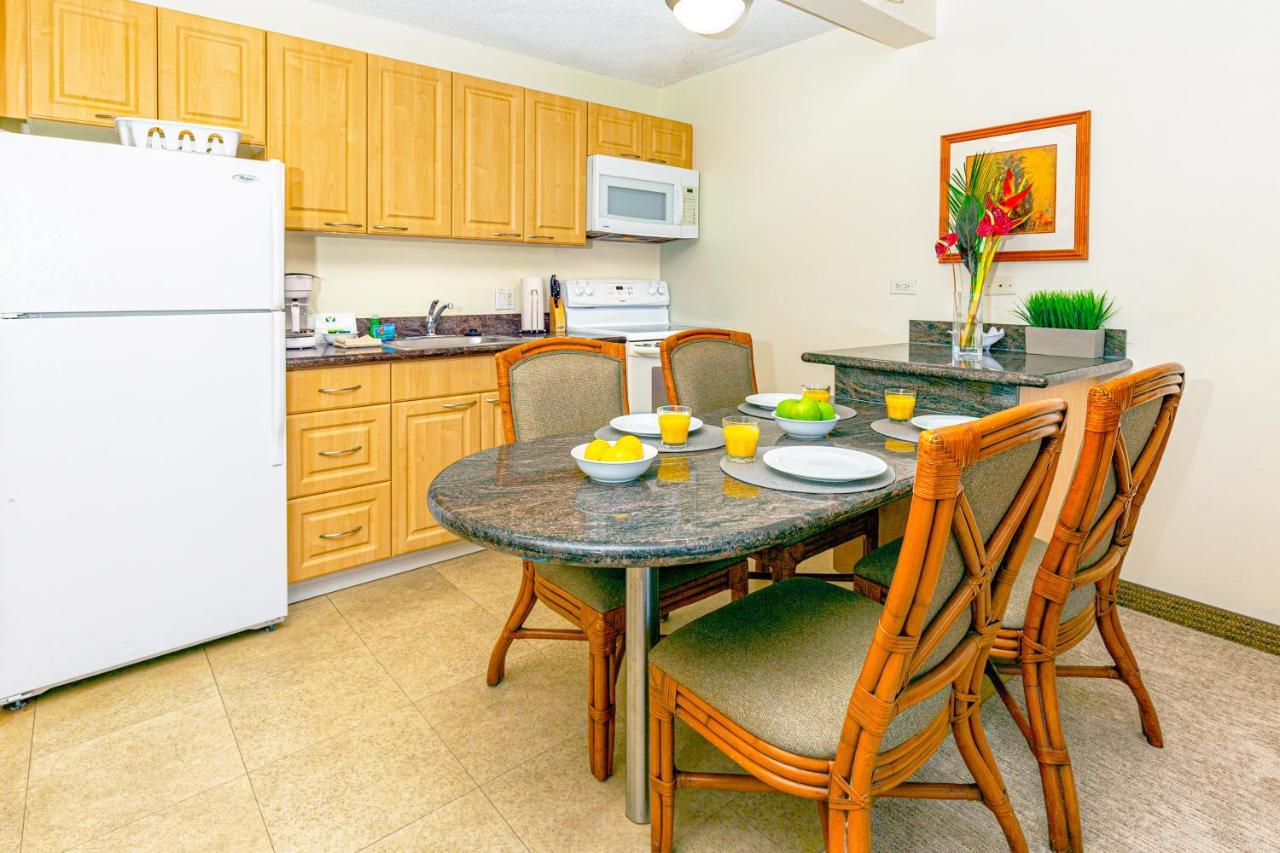 Mountain Views & Steps To Beach - Free Parking! Honolulu Exterior foto