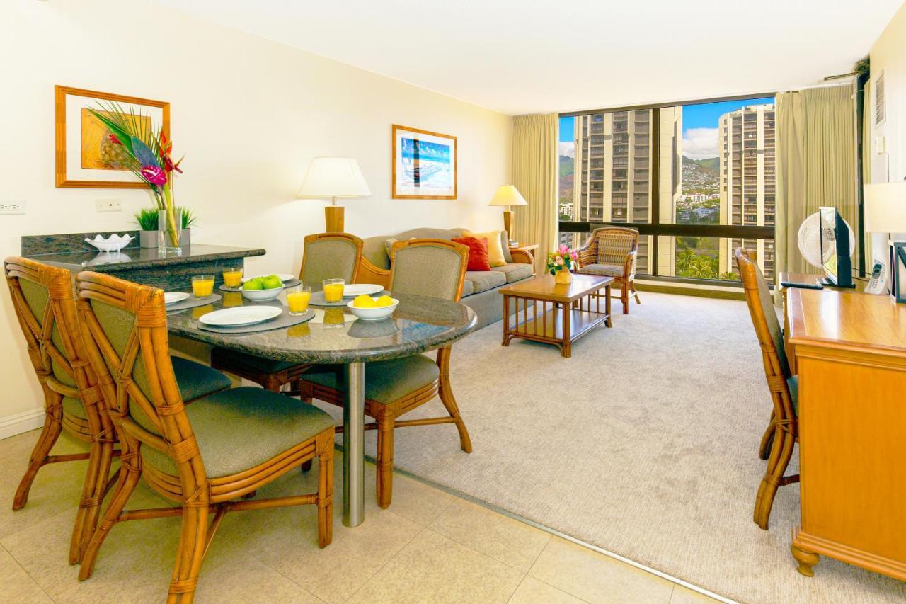 Mountain Views & Steps To Beach - Free Parking! Honolulu Exterior foto